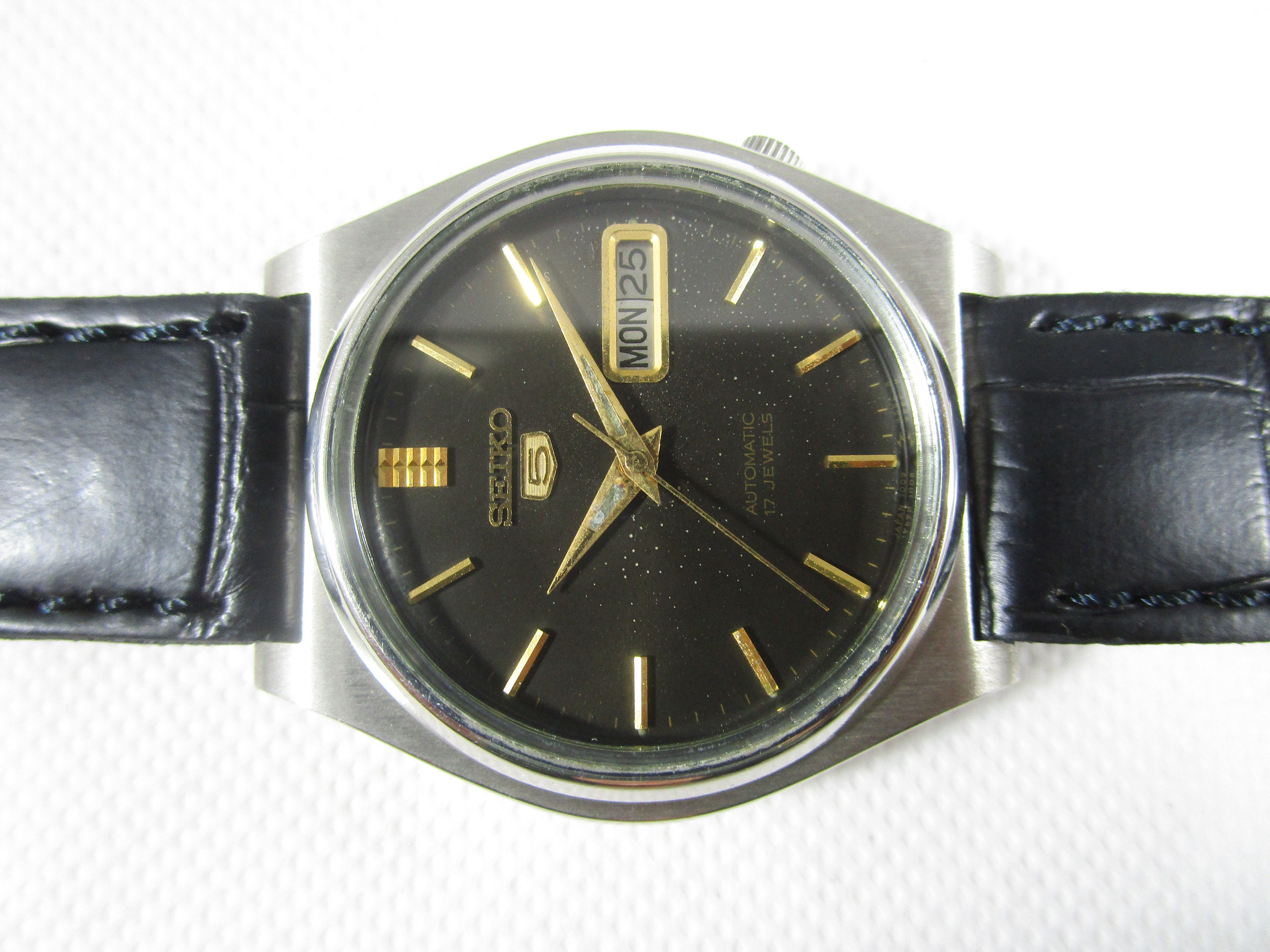 Original SEIKO 5 Automatic Day Date Japanese Wrist Vintage