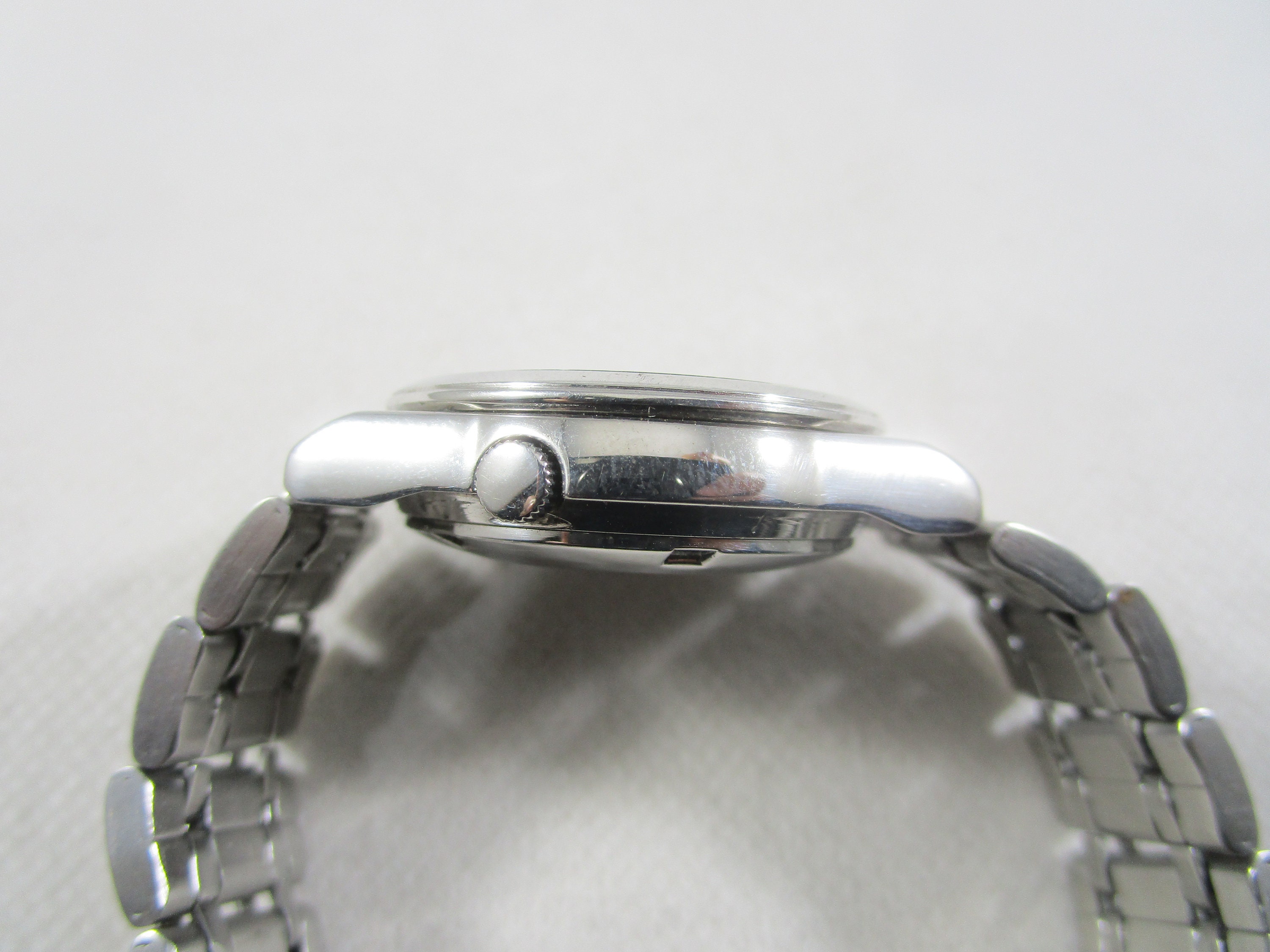 Vintage SEIKO 5 Automatic 21 Jewels Day Date Japanese Wrist