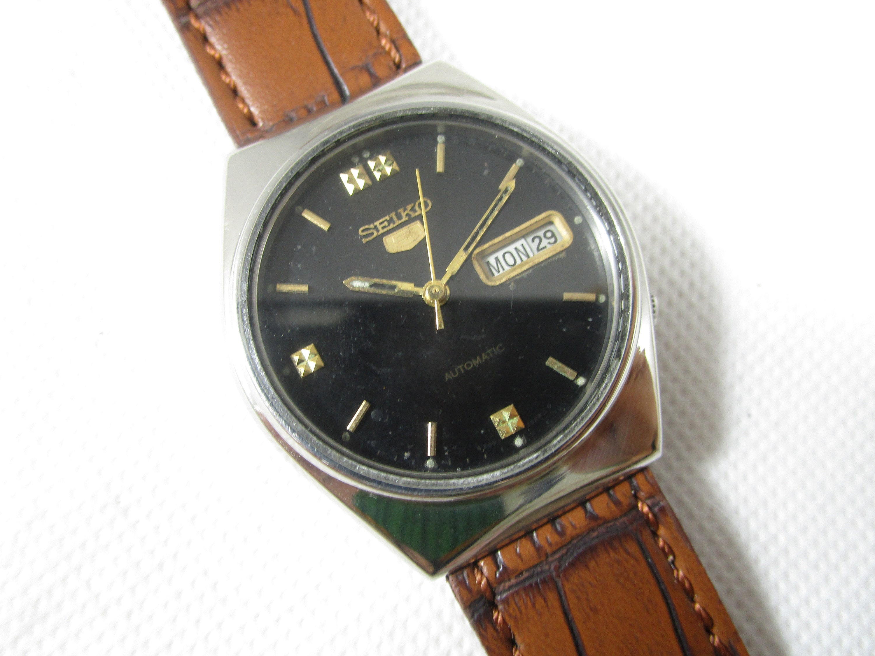 Original SEIKO 5 Automatic Day Date Japanese Wrist Vintage Watch