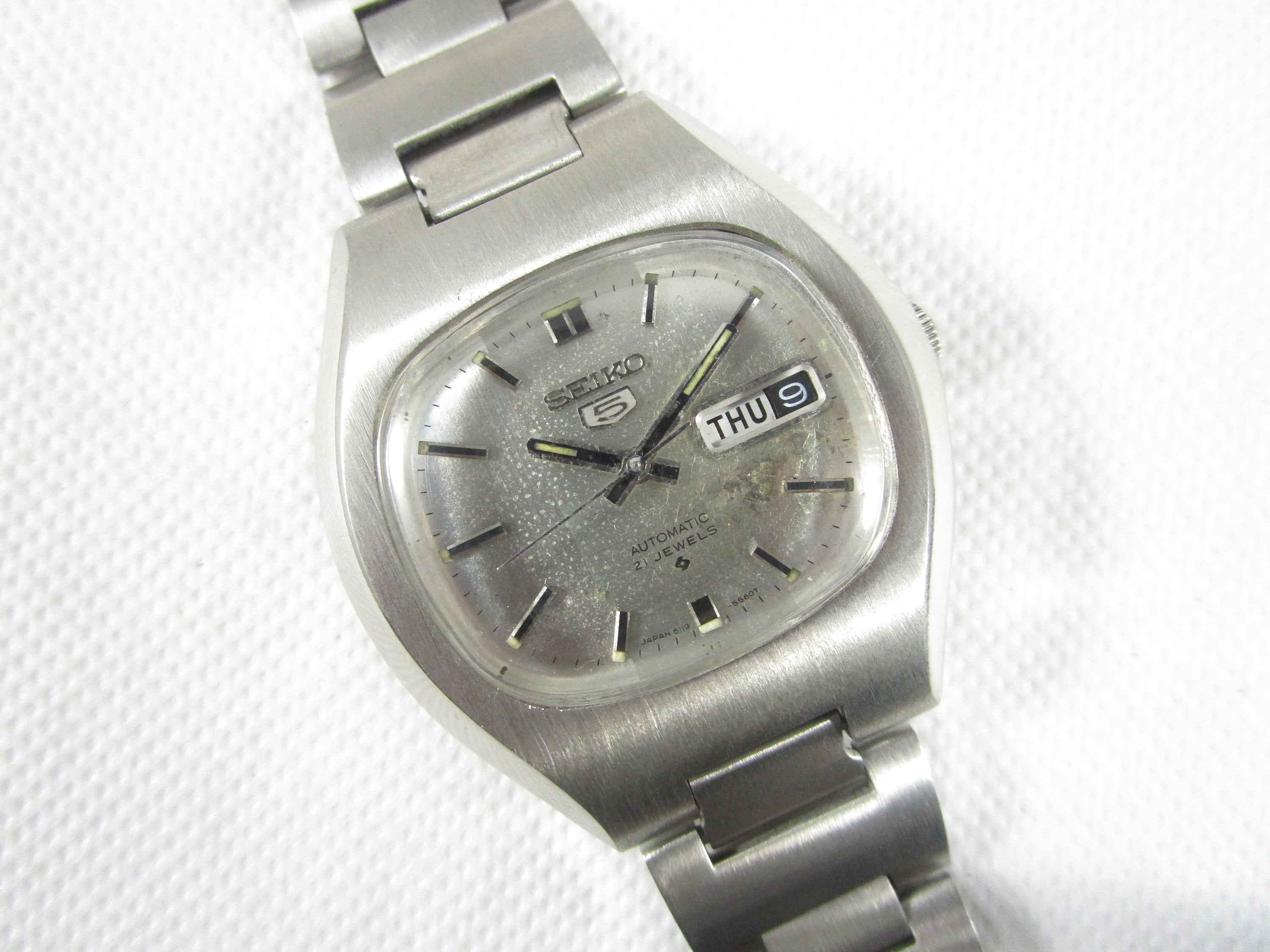 Original VINTAGE SEIKO 5 21 Jewels Day Date Automatic Japan