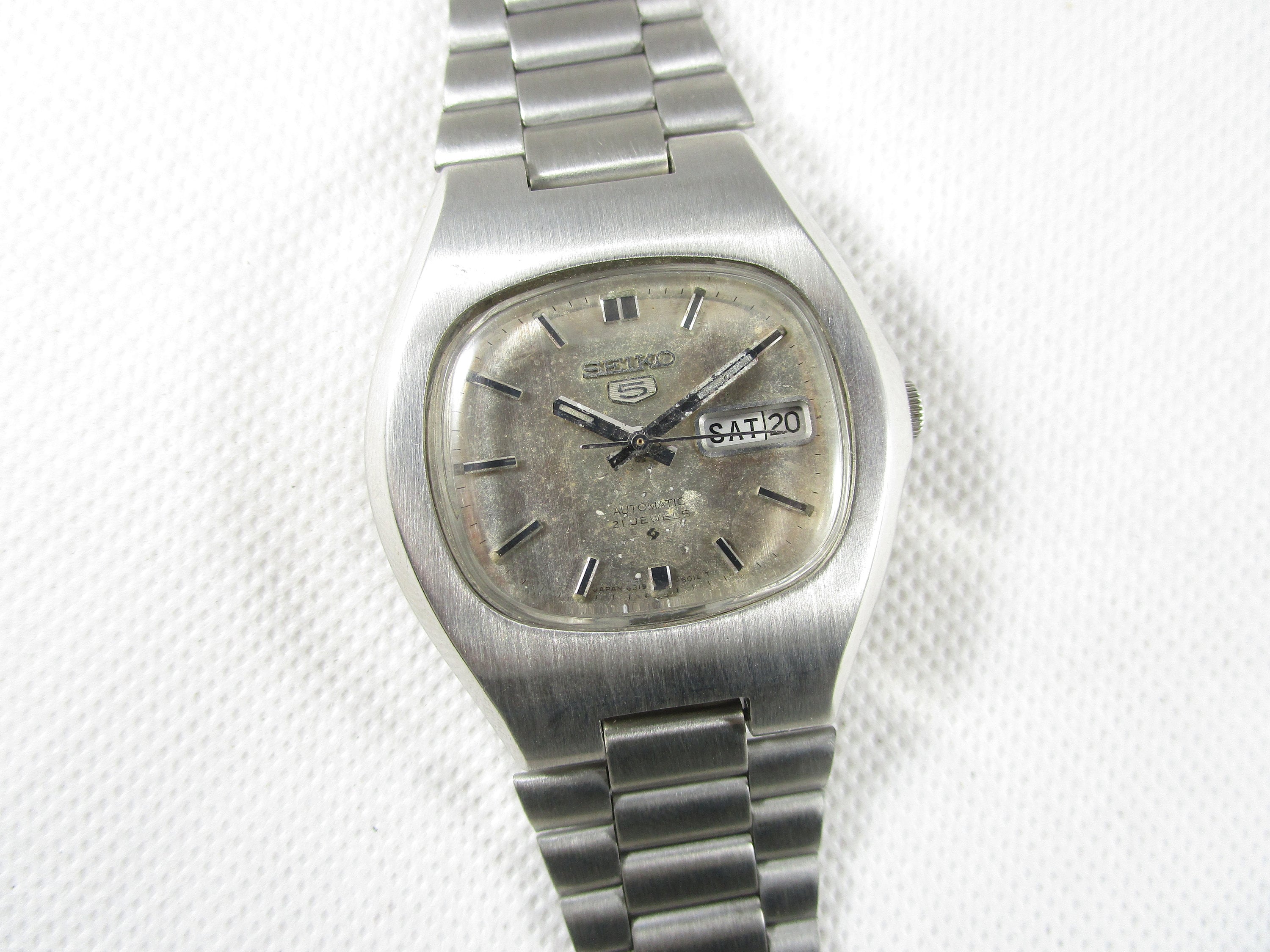 ORIGINAL SEIKO 5 Automatic 21 Jewels Day Date Japanese Wrist