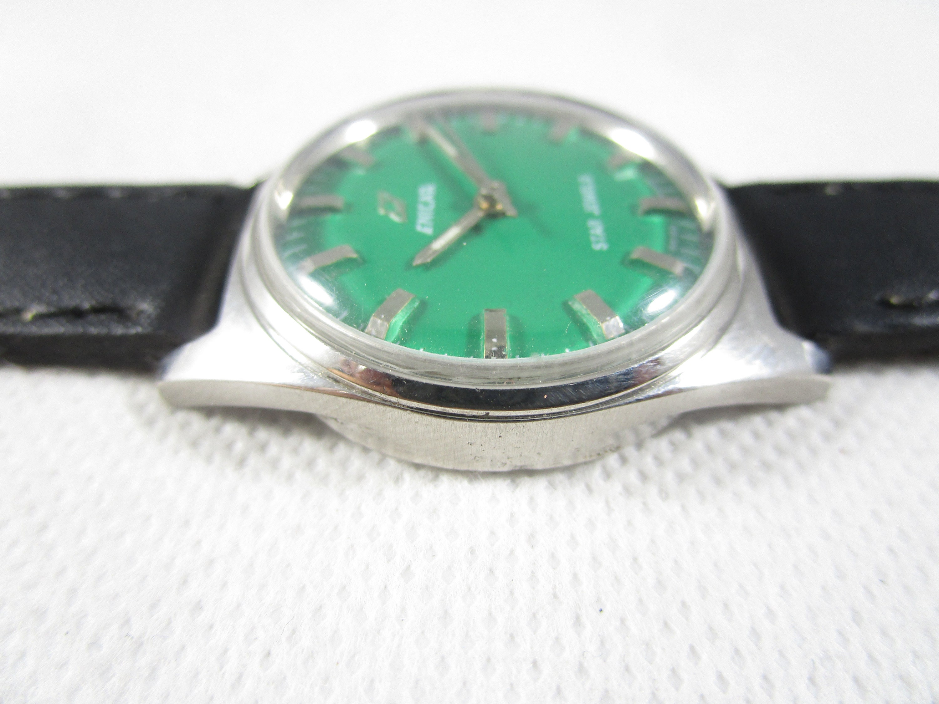 ENICAR STAR JEWELS スイス製 巻き上げ式 ヴィンテージウォッチ #Z341