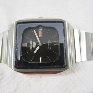 Original VINTAGE SEIKO 5 Day-Date 23 Jewels Original Dial Automatic Japan Made Wrist Bracelet Watch#E421