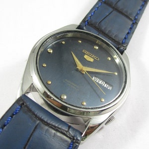 Original 100% Authentic VINTAGE SEIKO 5 Day-Date Automatic Japan Made Wrist Watch#X694