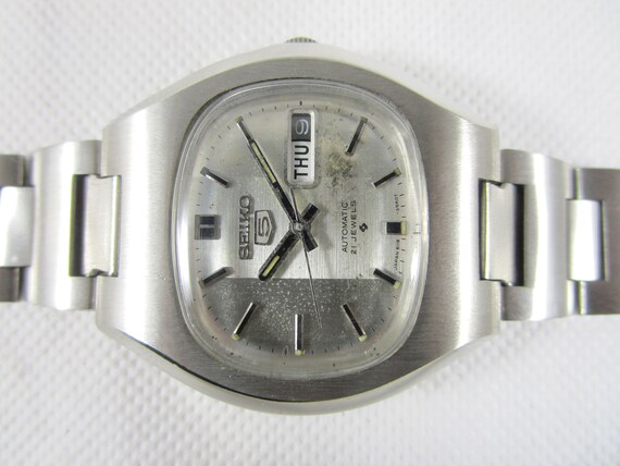 Original VINTAGE SEIKO 5 21 Jewels Day Date Automatic Japan Made