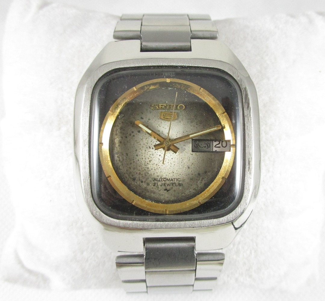 Original VINTAGE SEIKO 5 Day-date Automatic Japan Made Wrist