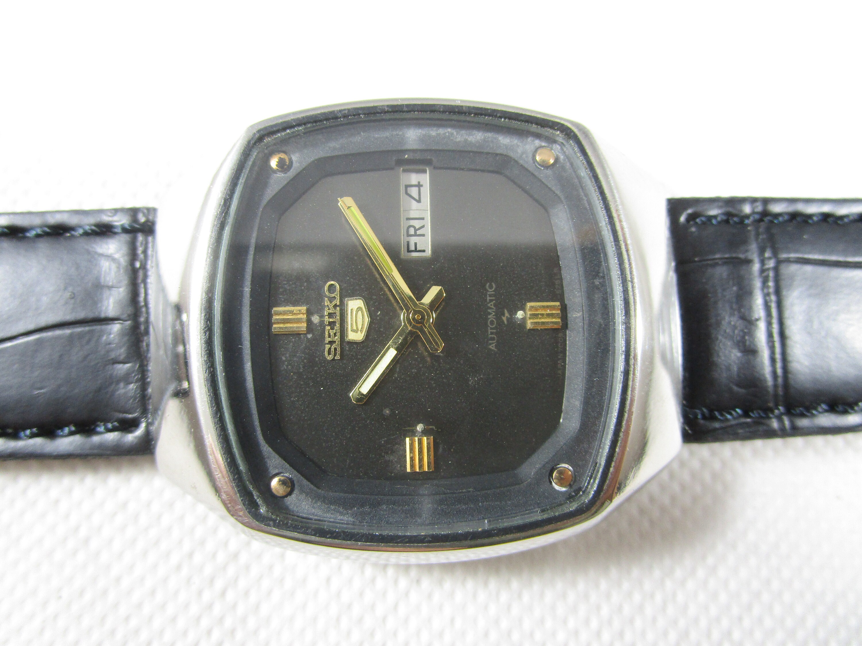 Original 100% Authentic VINTAGE SEIKO 5 Day-date Automatic Japan