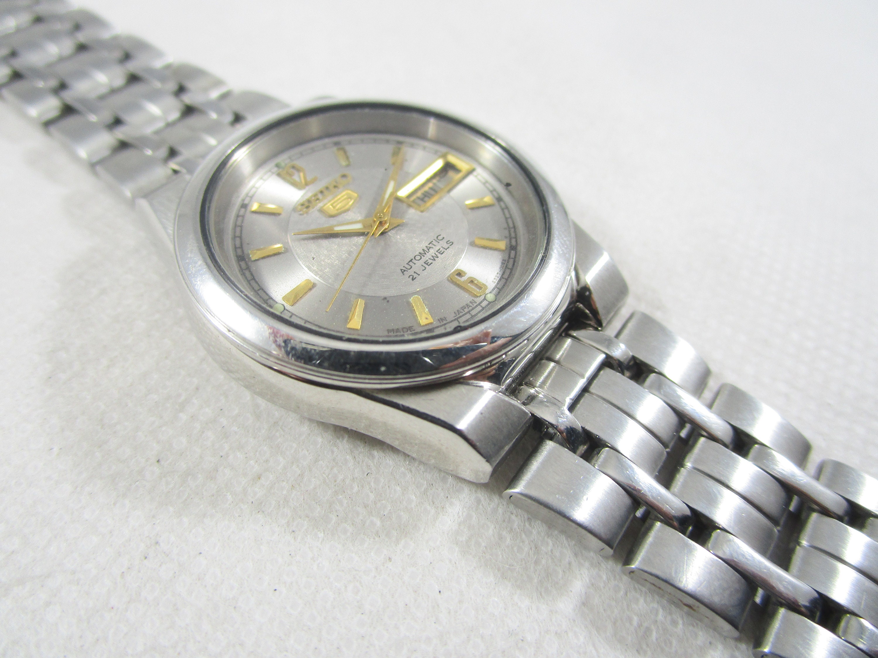 vintage an・an no.21 Vintage SEIKO 5 Automatic 21 Jewels Day Date Japanese Wrist