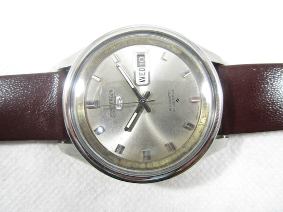 SEIKO 5 時計 Vintage 1976 Seiko 5 Automatic 7S26-3130 Day-date Japanese
