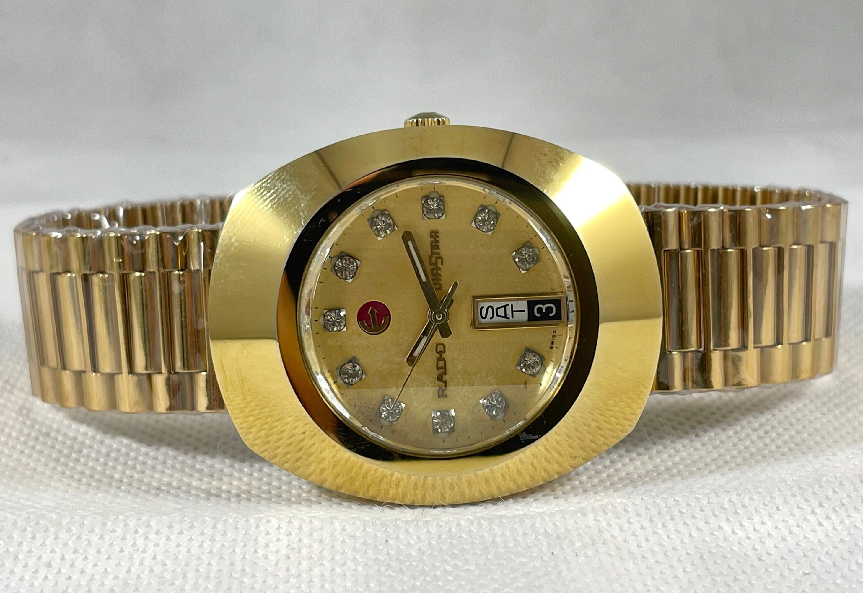 RARE VINTAGE RADO Golden Diastar Automatic Day Date Swiss Made
