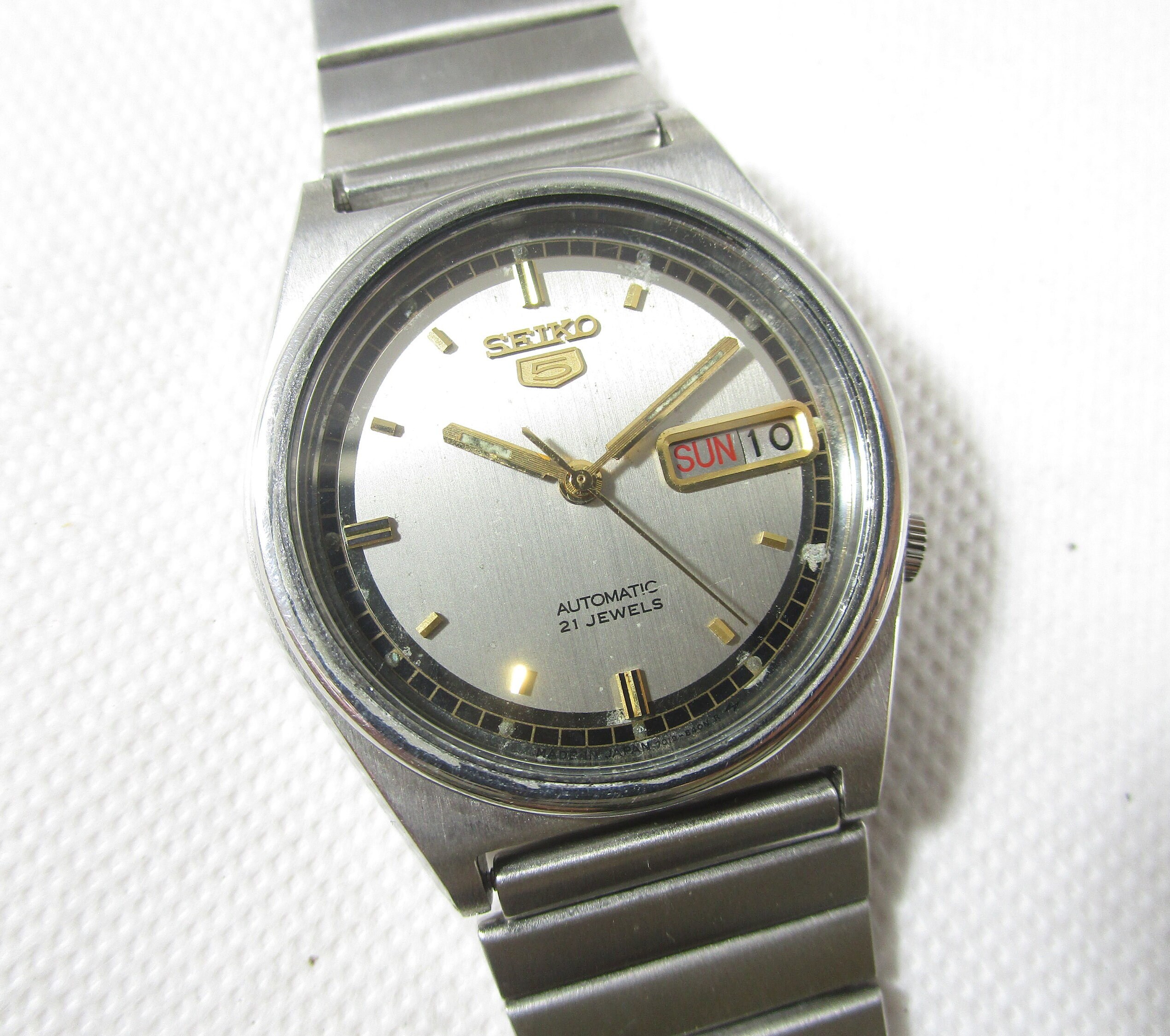 Original VINTAGE SEIKO 5 21 JEWELS Day-date Automatic Japan