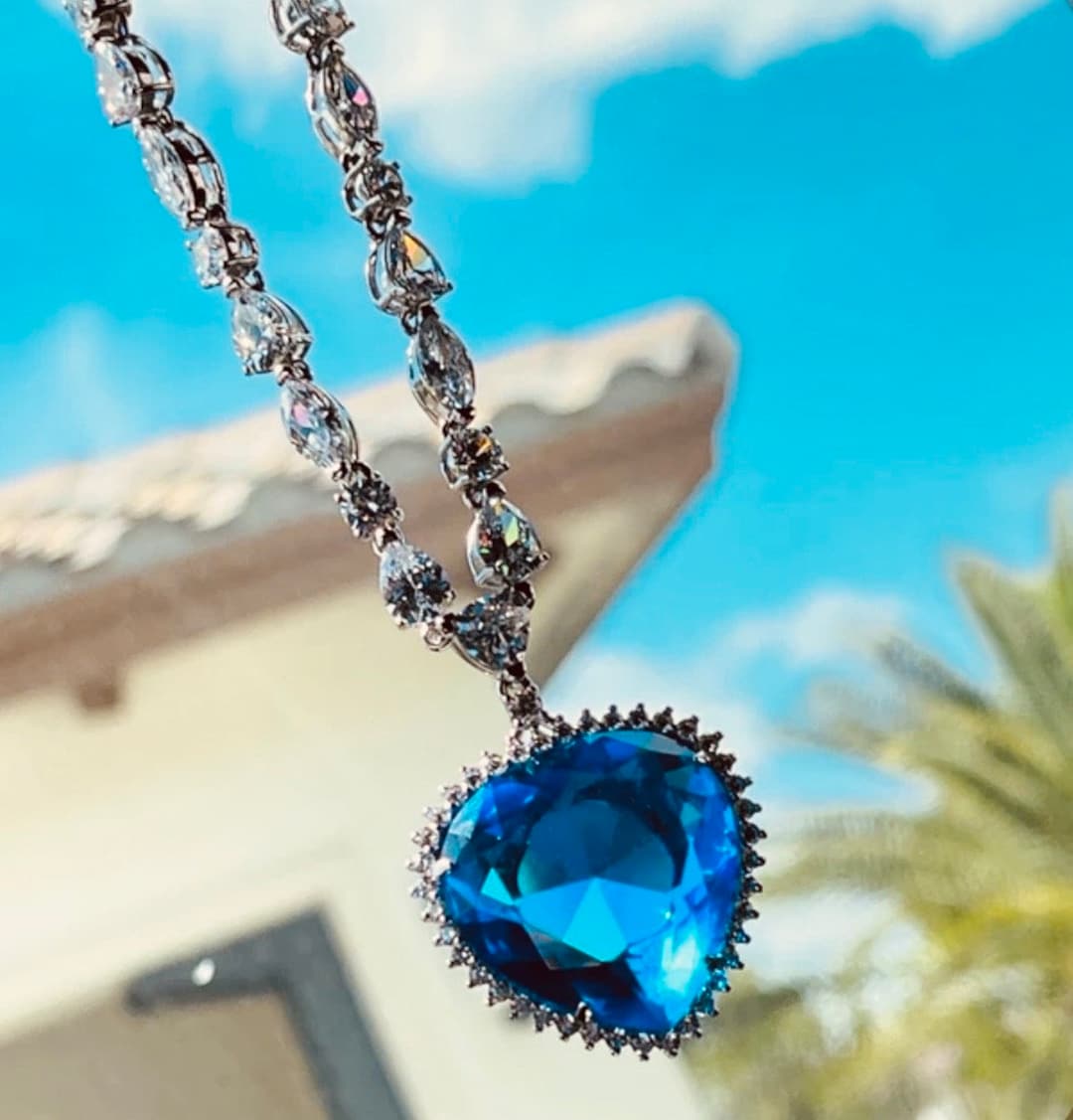 Heart of the Ocean Necklace Heart of the Ocean Titanic