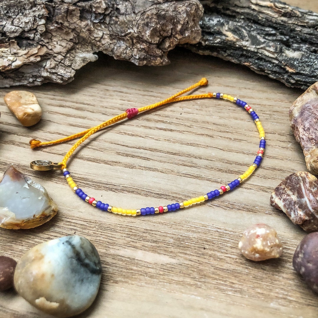 SUNNY DAYS Seed Bead Dainty Bracelet, Adjustable Tiny Beaded Bracelet ...