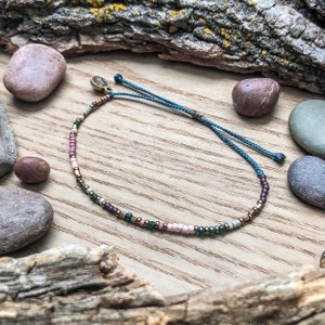 SUCCULENT seed bead bracelet, adjustable emerald crystal beaded bracelet, plant lover