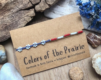 RED WHITE & BLUE seed bead bracelet, adjustable floral patriotic bracelet, dainty