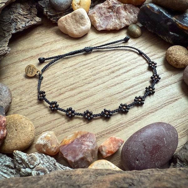 LITTLE BLACK FLOWERS tiny beaded flower bracelet, adjustable black bracelet