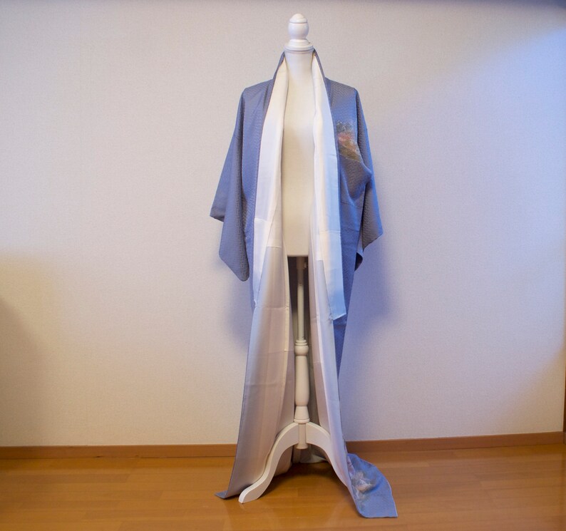 Blue silk kimono Foumongi