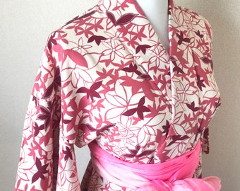 Kimono/Japanese kimono/Pink/leaf/silk kimono/kimono robe/Kimono dress/ Japanese clothing/silk kimono /night wear/ Japanese