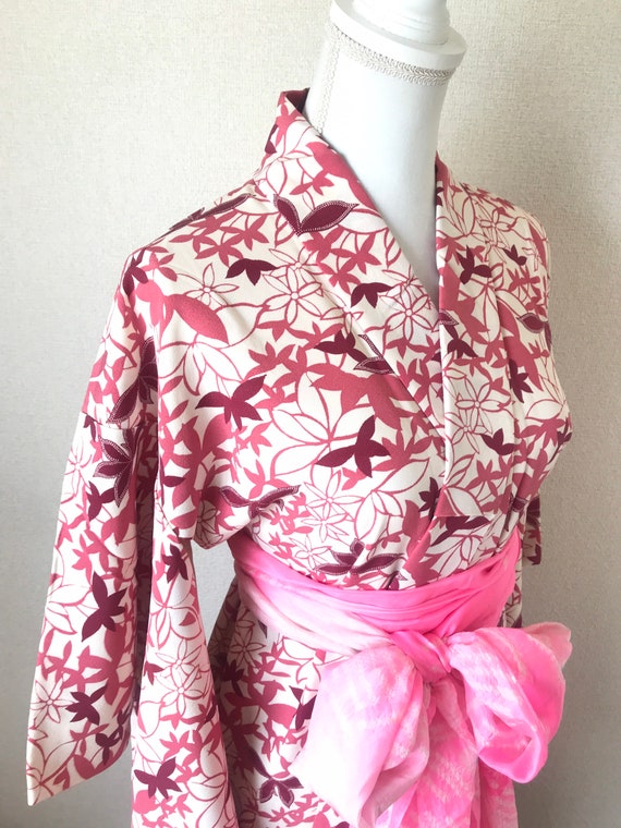 Kimono/Japanese kimono/Pink/leaf/silk kimono/kimo… - image 1