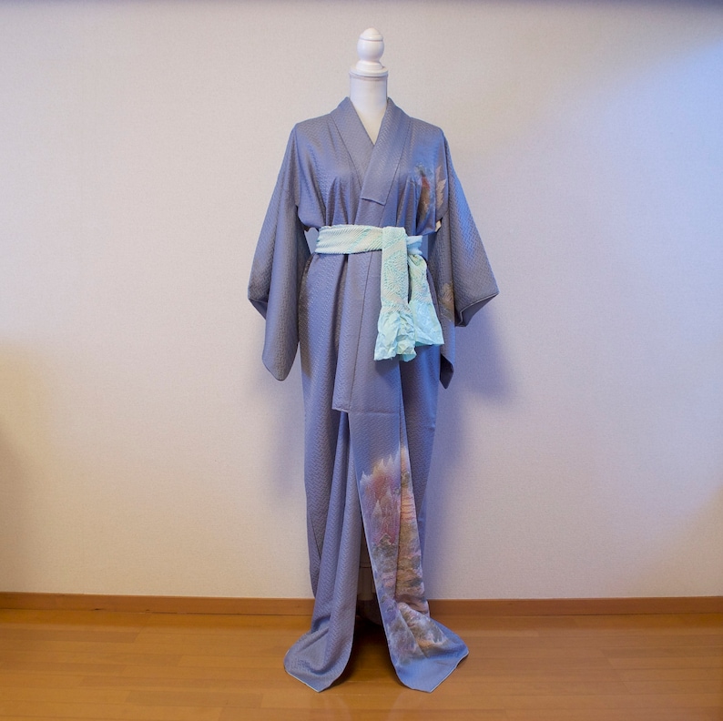 Blue silk kimono Foumongi