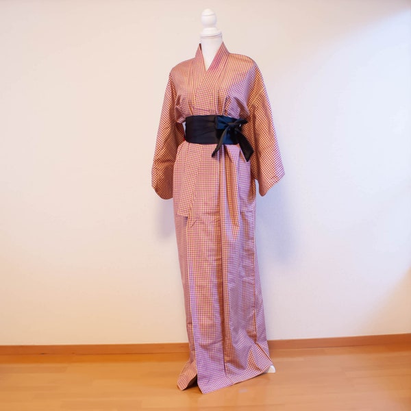 Kimono/Japanese kimono/Plaid / tsumugi/ Purple /vintage kimono/kimono robe/Kimono dress/ Japanese clothing/silk kimono /night wear/ Japanese