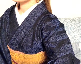 Kimono / Japanese kimono/ Silk Kimono /Tsumugi / Blue kimono / kimono robe / Tsumugi kimono / Blue silk kimono