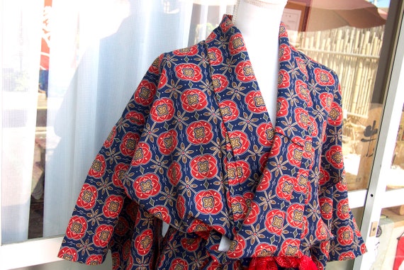 Red and Navy flower kimono / vintage kimono / Japa