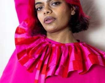 Red and Pink Striped Frilly collar, Detachable Collar