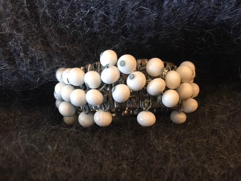 REDUCED Late 50s Expandable White Milk Glass and Silvertone Cha Cha Bangle