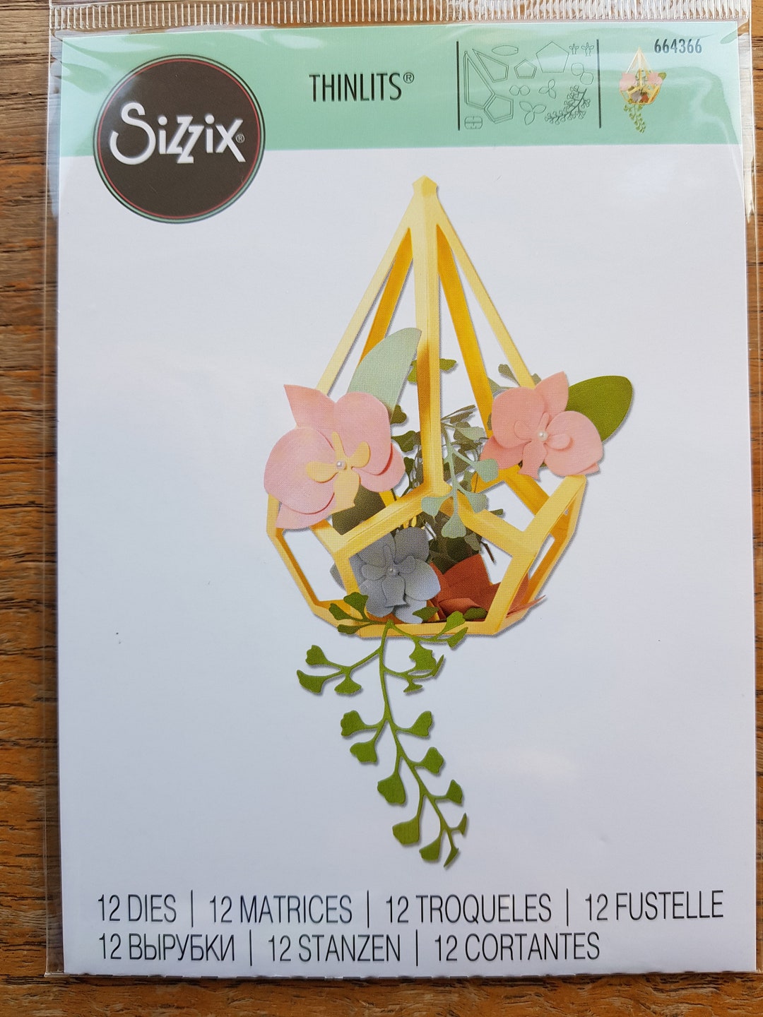 Teardrop Terrarium 12 Sizzix Dies