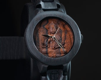 Montre en bois Budda Limited | Montre-bracelet gravée personnalisée | Édition limitée | montres en bois pour hommes | Montre de conception personnalisée | Chêne des tourbières 1500 ans