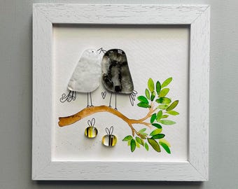 Glas Vogel Wandkunst - gerahmtes Fusingglas Hochzeitskieselbild Braut und Bräutigam handgemacht in Cornwall von Niko Brown