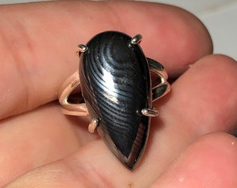 Anillo de psilomelano de plata de ley