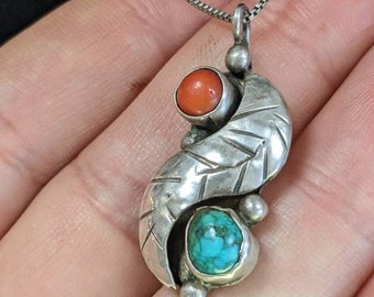 Pendentif vintage en argent sterling turquoise et corail rouge avec chaîne en argent sterling