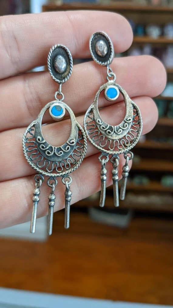 Orecchini pendenti turchesi o rossi con dettagli in argento tibetano - ganci opzionali in argento sterling 925 - stile boho - Idea regalo per donna - Italia