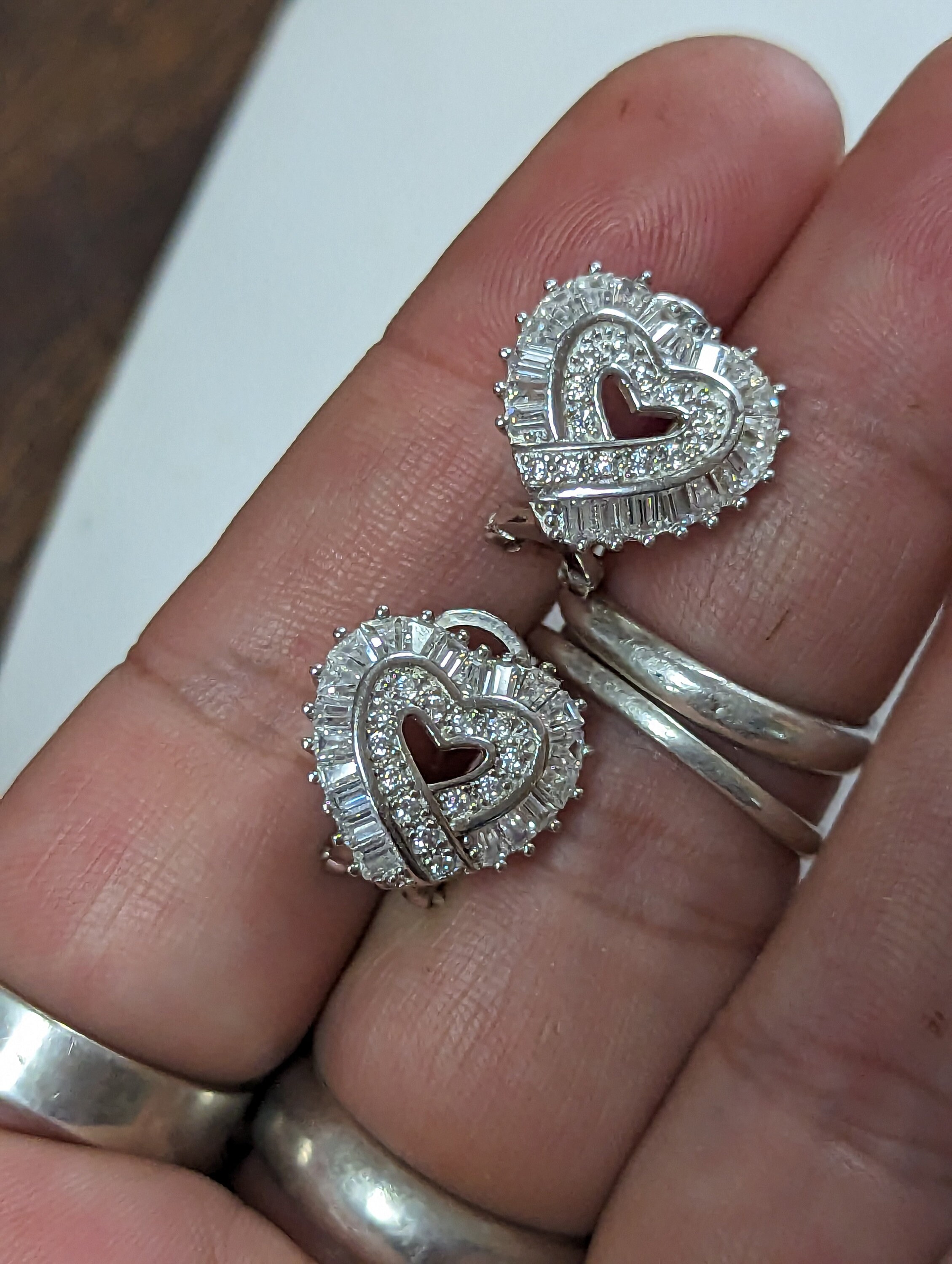 ◆STONEHENgE◆ Luvit Silver Heart Earrings Big Silver Heart Earring - Etsy