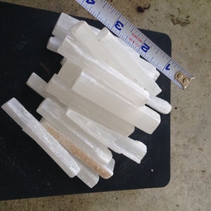 1lb of 3-5 Selenite sticks image 2