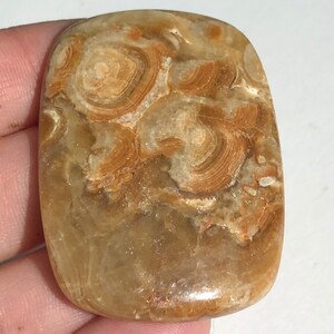 Gran cueva de Kokoweef ónix cabujón pulido