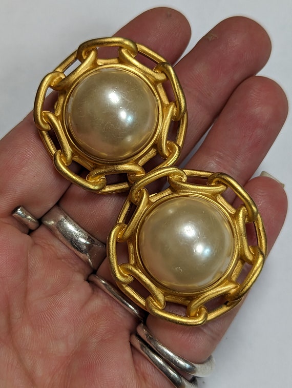 vintage chanel earrings pearl