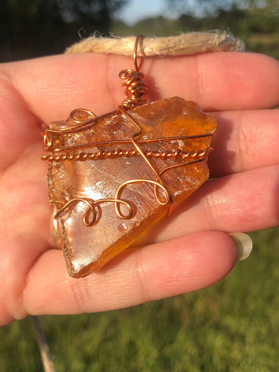 Pendentif Ambre Translucide Naturel Fil De Cuivre - Pierre Non Traitée - Neuf Avec étiquettes