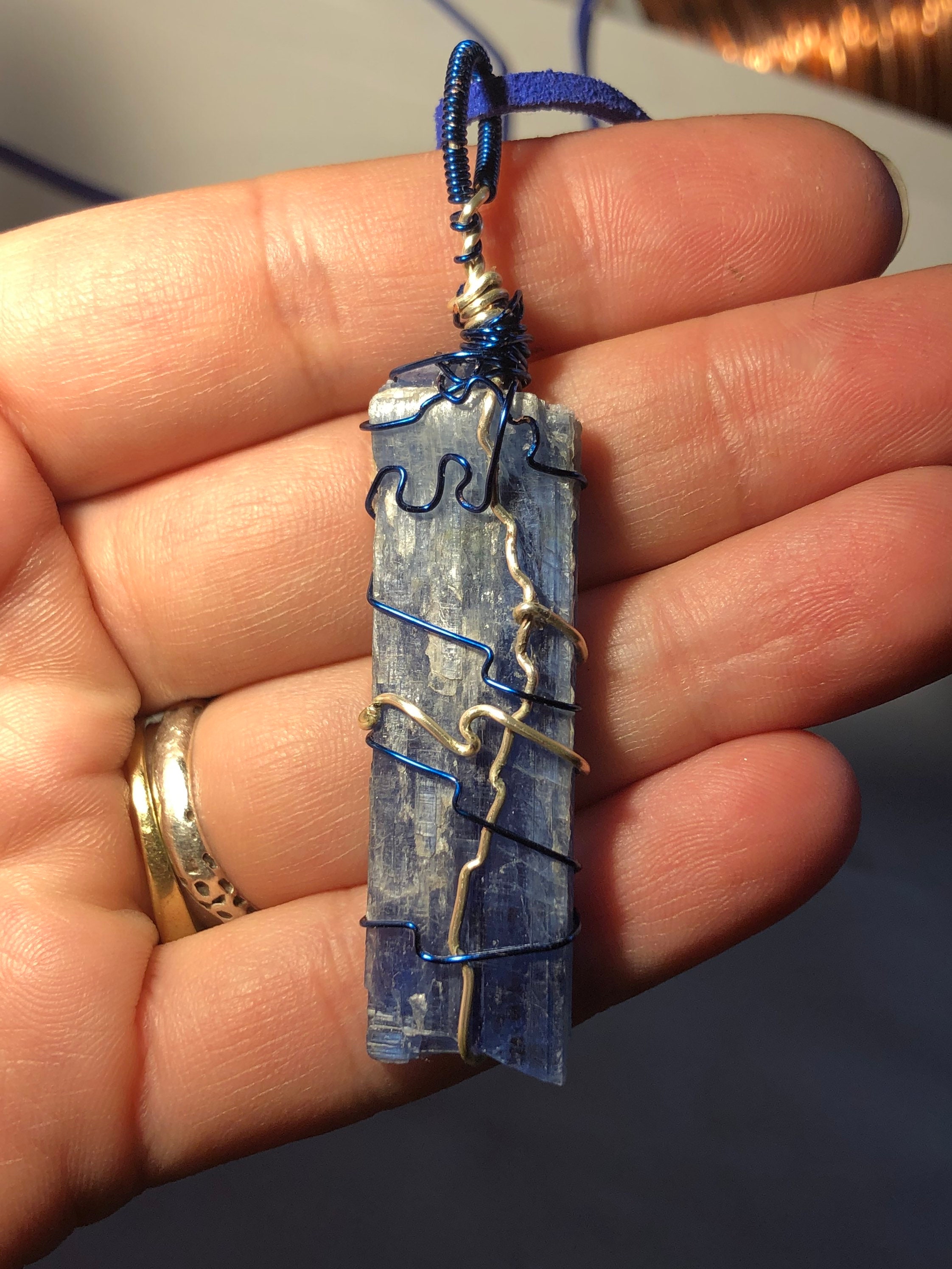 Blue kyanite pendant necklace : r/somethingimade