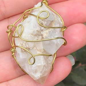 South Carolina Quartz Crystal Pendant - Etsy