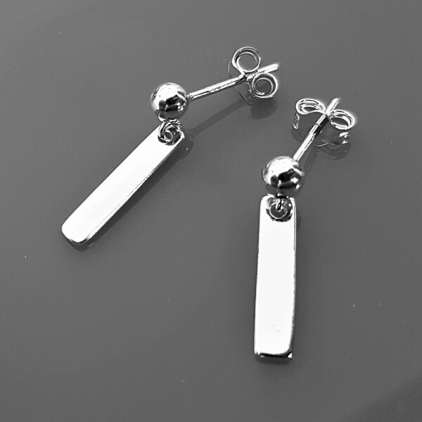 Alex Bar Earring, Silver