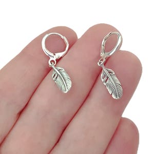 Sterling Silver Huggie Hoop Earrings, Feather Charm Dangle Earrings, Minimalist Trendy Hoops for Men Women.