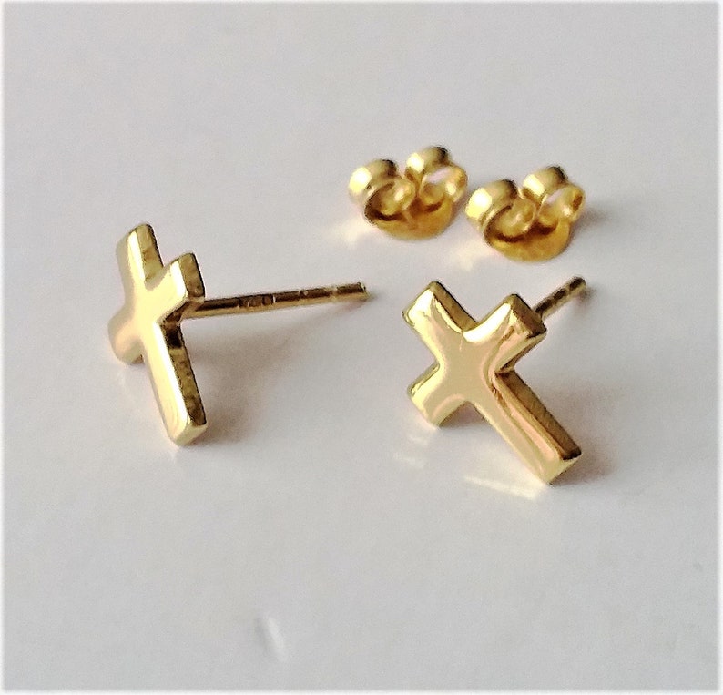small gold post earrings
