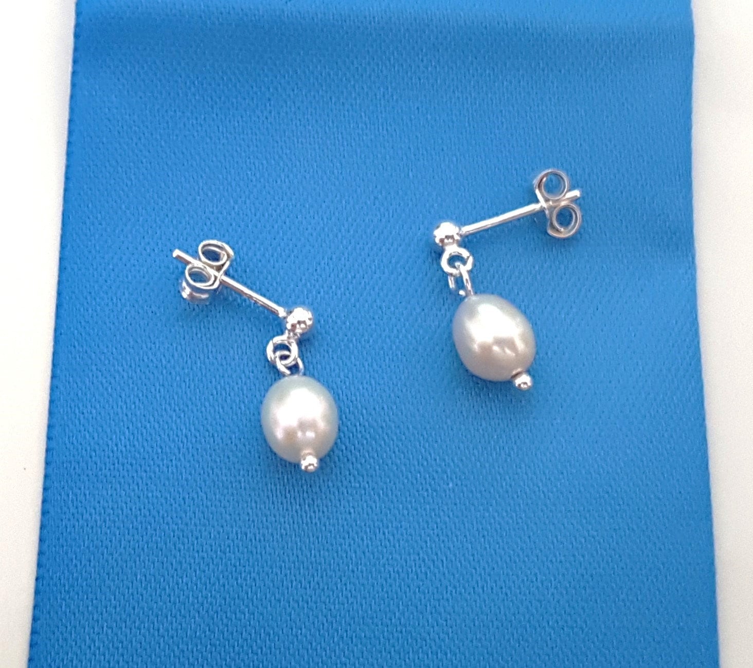 Sterling Silver Pearl Studs, Cute Delicate Stud Earrings, Dainty Cartilage Earlobe Earrings, 925 Silver Minimalist Jewelry