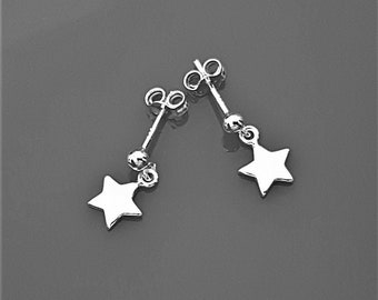 Sterling Silver Tiny Star Studs, Cute Delicate Stud Earrings, Dainty Cartilage Earlobe Earrings, 925 Silver Minimal Jewelry.