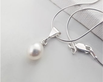 Teardrop White Pearl Charm Necklace, Sterling Silver Dainty Chain  Necklace, Stacking Delicate Charm Necklace, Minimalist Wedding Jewelry.