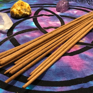 JAMAICAN FRUIT INCENSE - 15 per pack. aroma therapy- stick incense-hand dipped, fragrance oil-burning incense-myrrh-altars-hoodoo-offering.