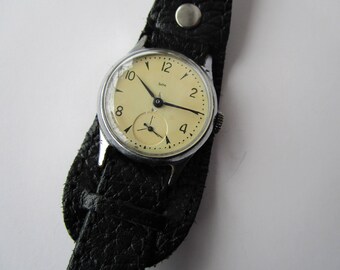 Russische VINTAGE Uhr ZUM - gewartet